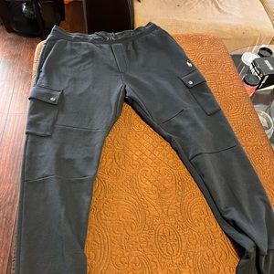Men’s sweatpants